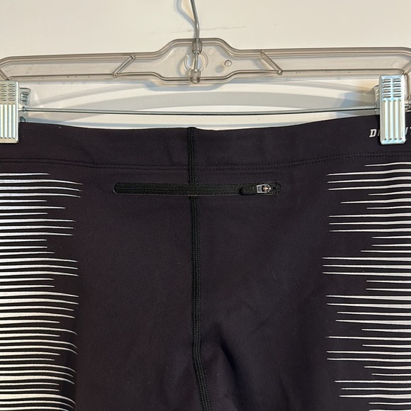 Nike Reflective Leggings - Picture 7 of 9